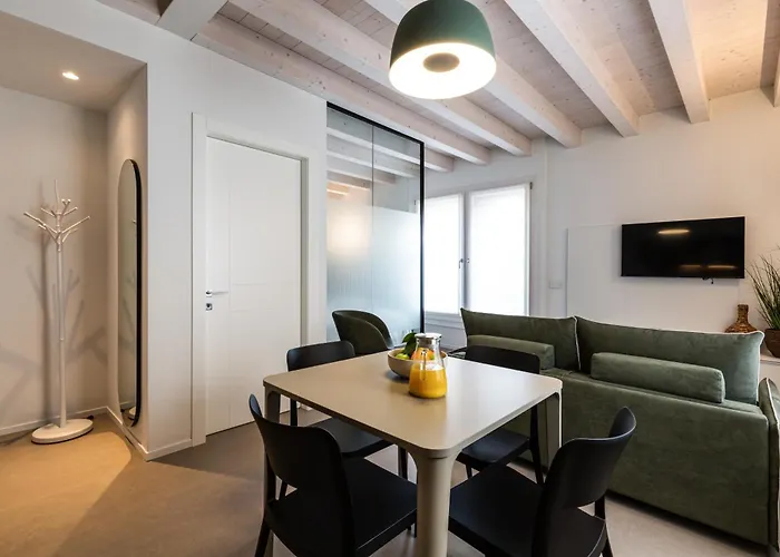 아파트호텔 Residenza Ca' Rovere 4*
