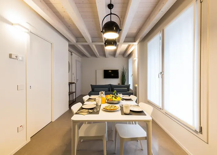 Residenza Ca' Rovere 아파트호텔 4*