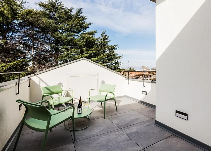 Residenza Ca' Rovere 아파트호텔 4*